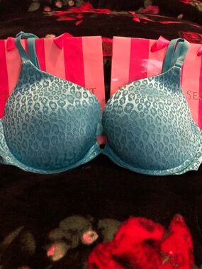 Victoria's Secret Teal Leopard Jacquard Padded Bra